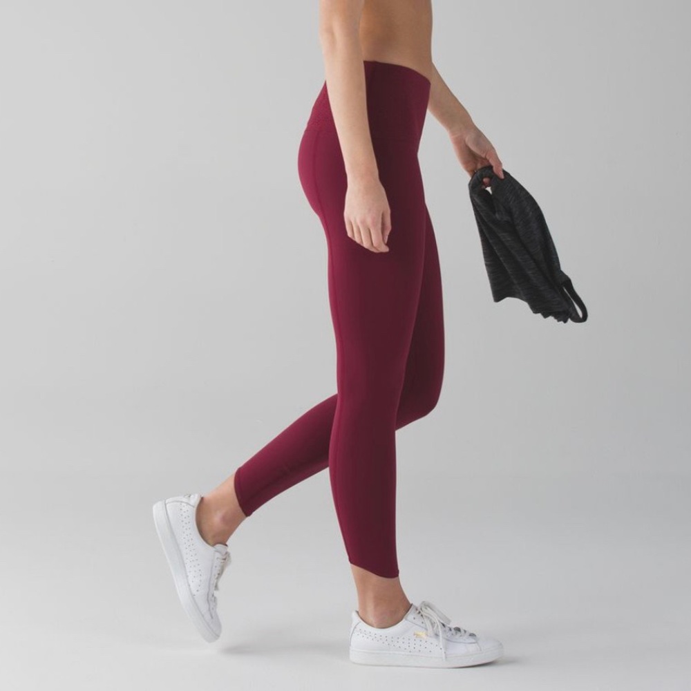 Lululemon Free Spirit Tight Rosewood Size 4